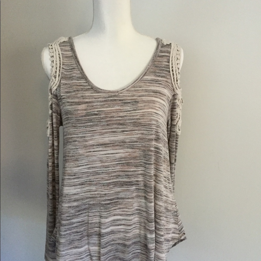 True Self Cold shoulder, runs big, very comfy